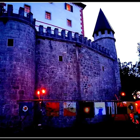 Laas Art Gallery בית אירוח *