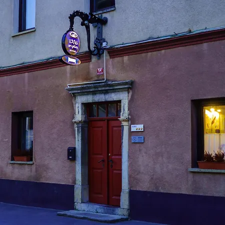 Laas Art Gallery * Stari Trg pri Lozu