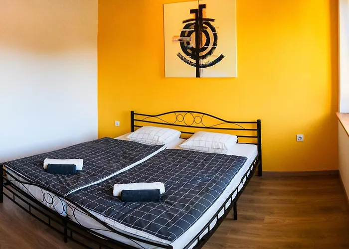 Laas Art Gallery Stari Trg pri Lozu